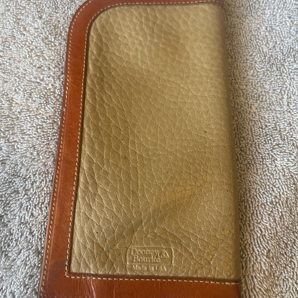 Dooney & Bourke Eyeglasses Case - Picture 2 of 3